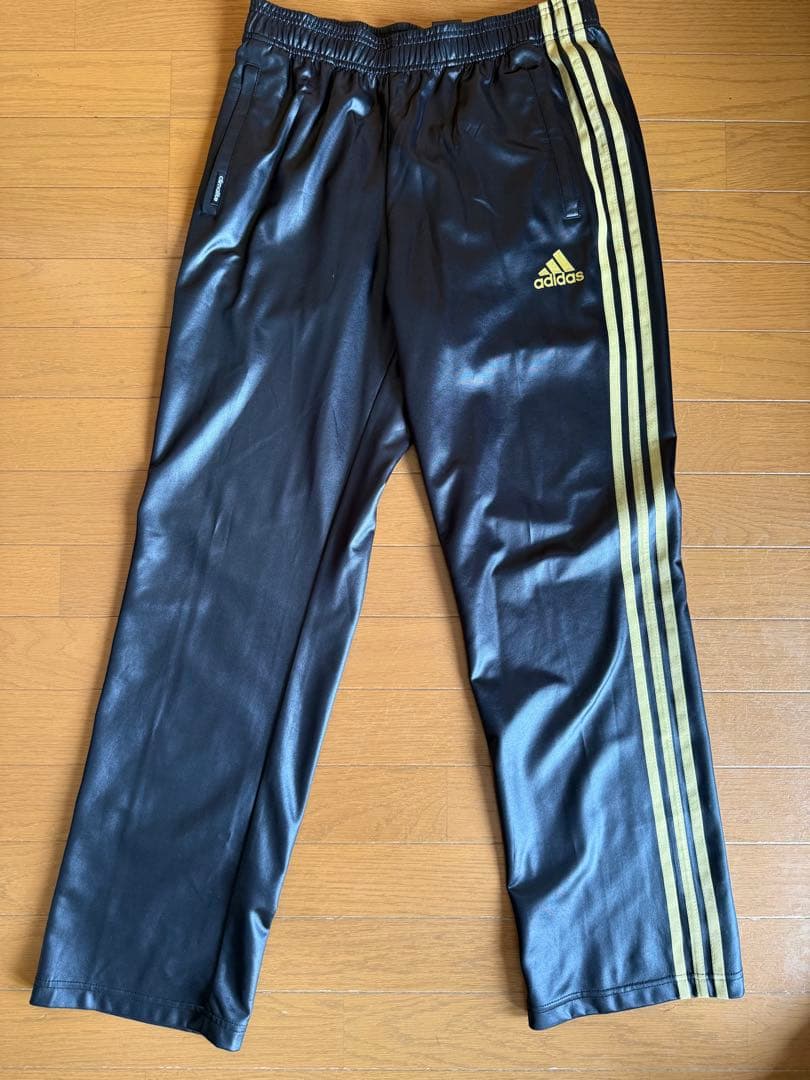 新品タグ無し　adidas 上下セットアップ アディダス ジャージ Oサイズ