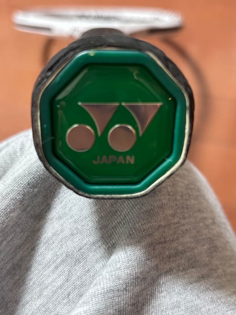 YONEX GEOBREAK 70S テニスラケット　ホワイト