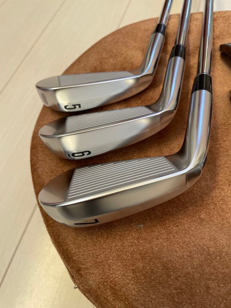 Srixon ZXi5 5〜AW 7本　MODUS105 DST Ｓ