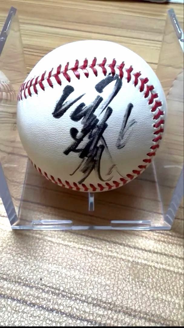 阪神タイガース掛布雅之×金本知憲 ダブル直筆サインボールロイヤルスイートケース付