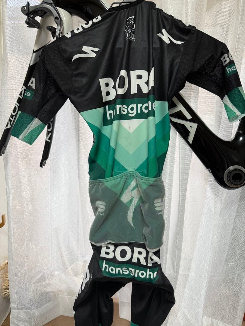 NGUYEN VAN CHUYEN様用BORA Hansgrohe スキンスーツ