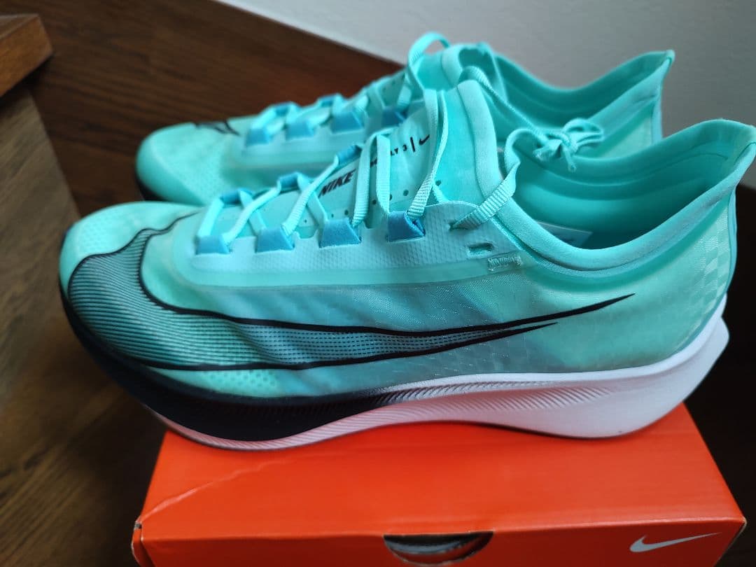 訳アリ新品 NIKE ZOOM FLY3 ズームフライ3 28cm ナイキ