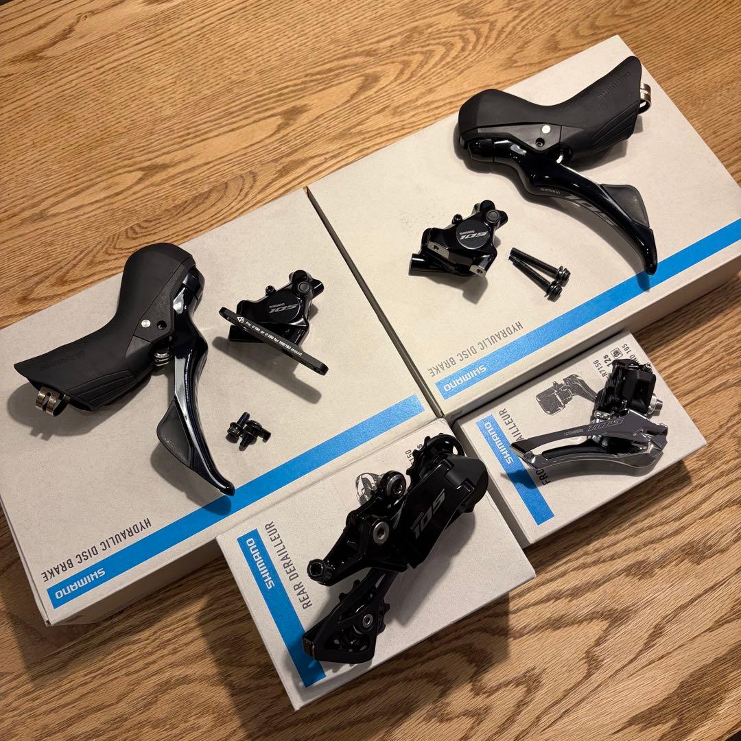 【新品未使用】SHIMANO 105 2×12速 ディスク コンポーネントセット