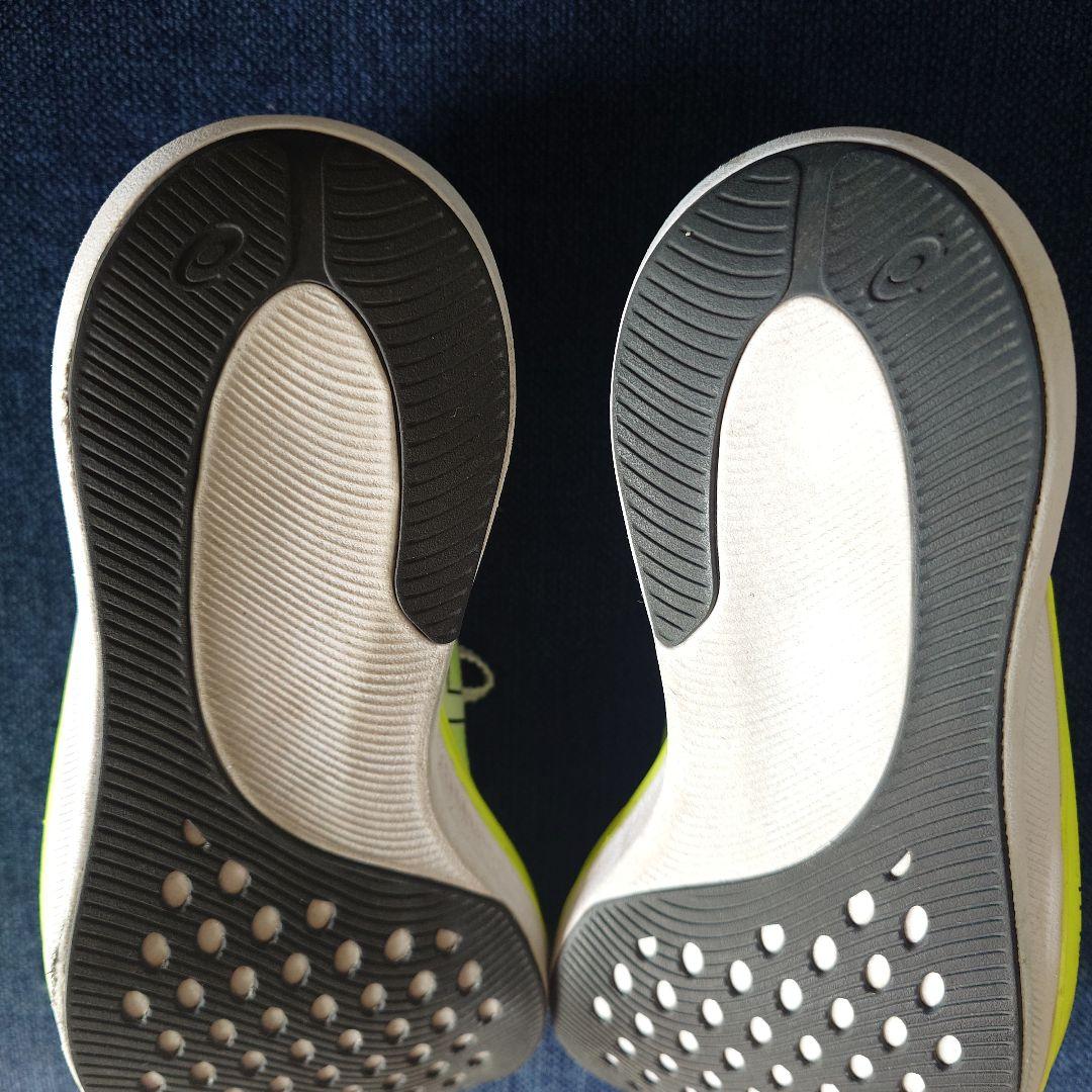 ASICS ランニングシューズS4 サイズ23.5cm
