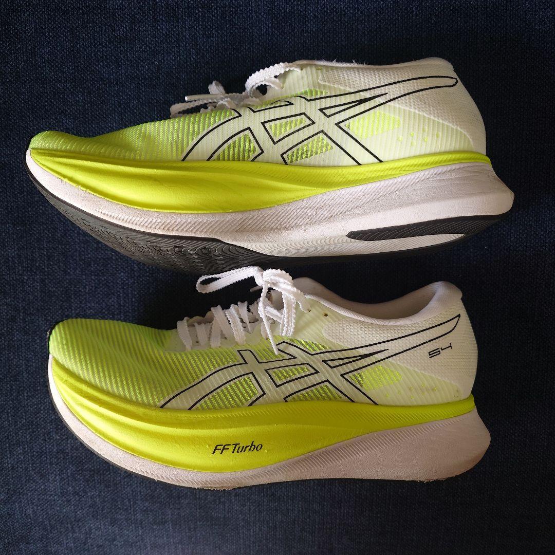 ASICS ランニングシューズS4 サイズ23.5cm