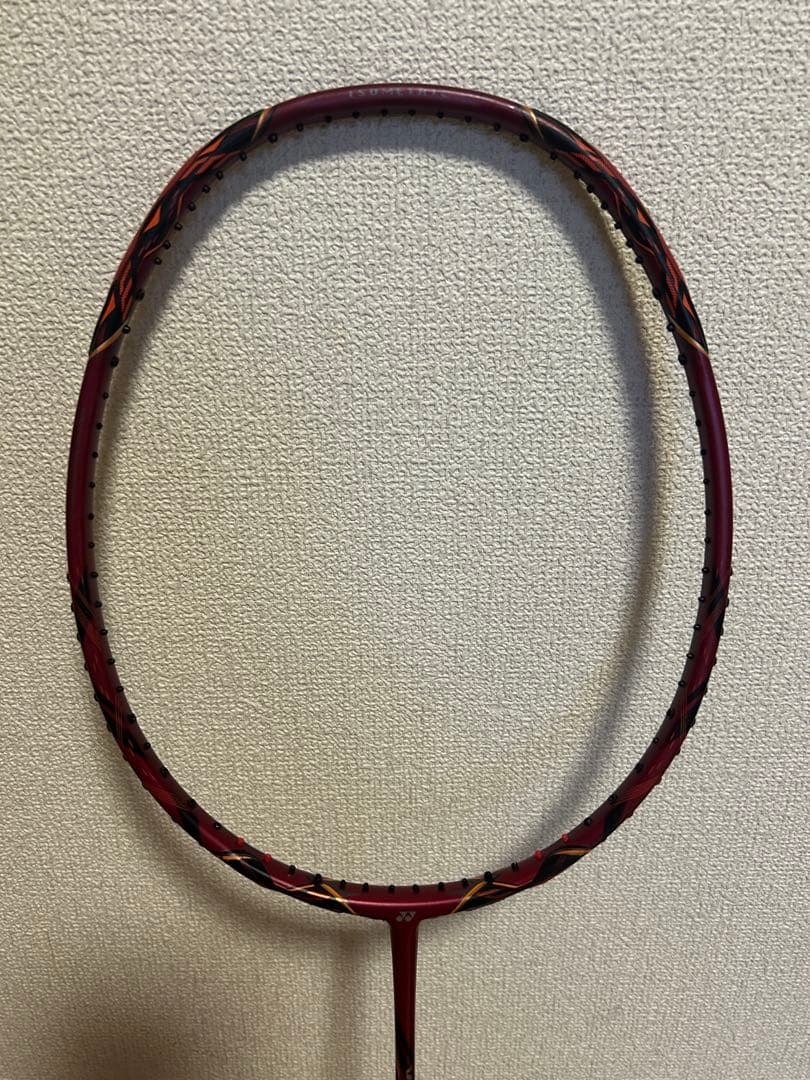 Voltric 80 E-Tune バドミントンラケット 3UG5