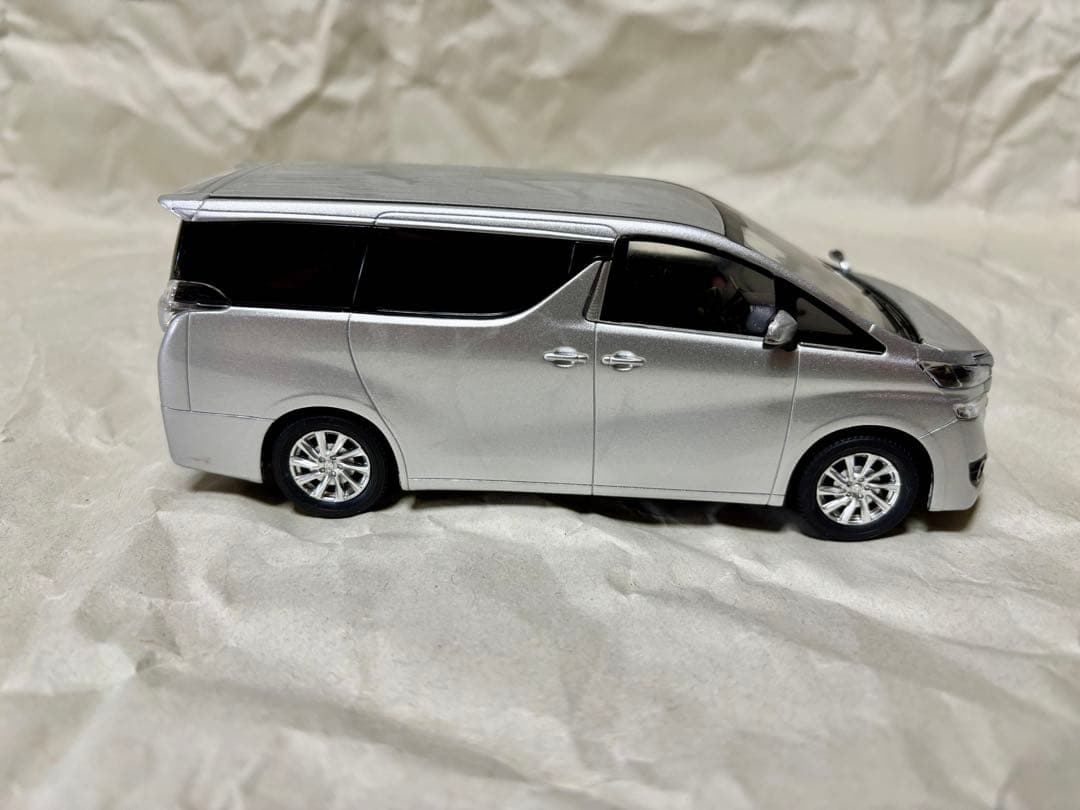 旧型ヴェルファイア カラーサンプル ミニカー シルバーメタリック 専用箱付