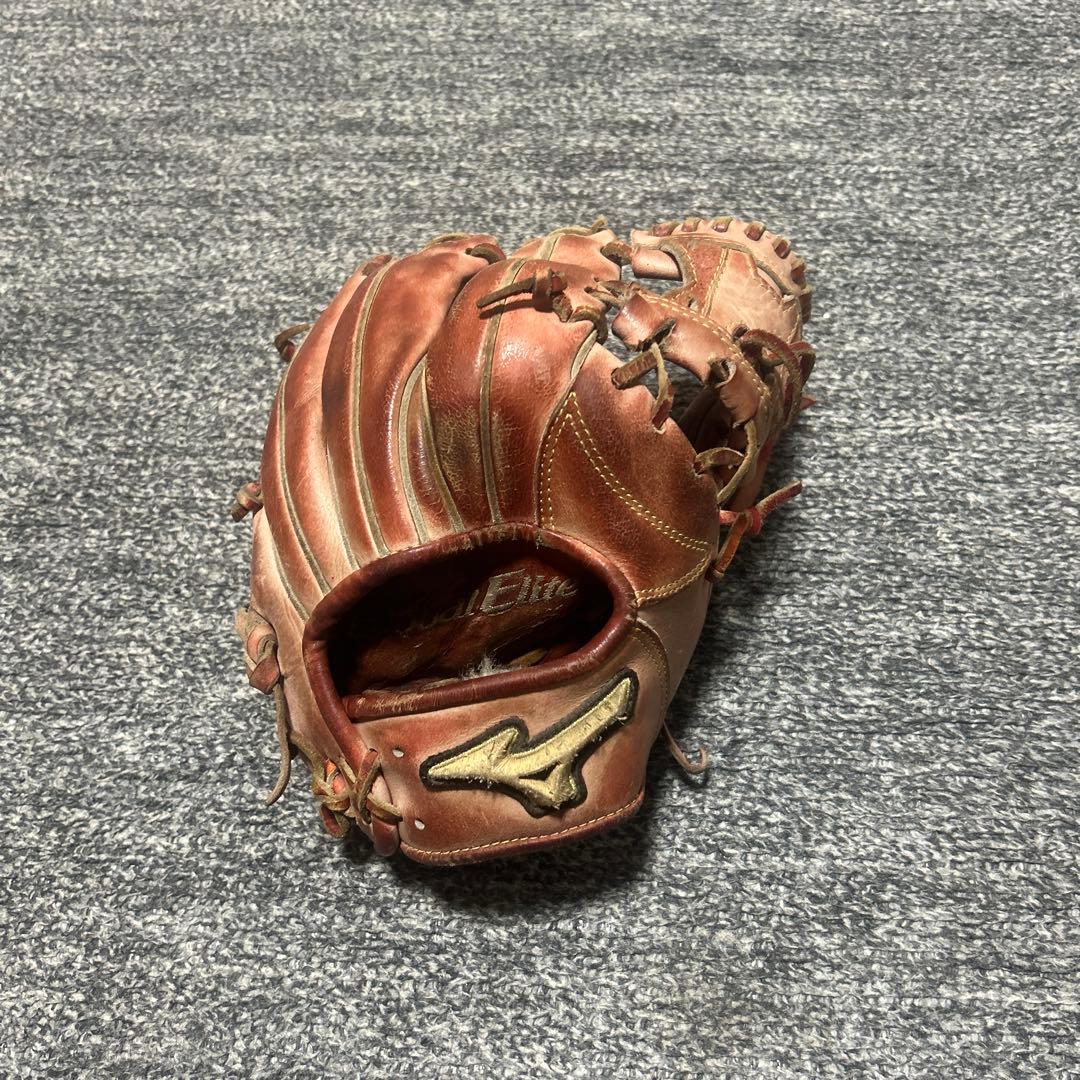 Mizuno Pro Elite 右投げグローブ 内野用