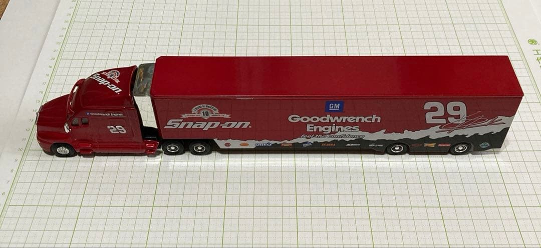ミニカー Kevin Harvick Snap-on 1/64 2003 Hauler