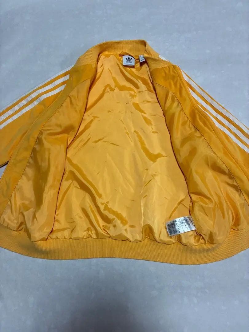 【月末セール中】adidas originalsトラックジャケット
