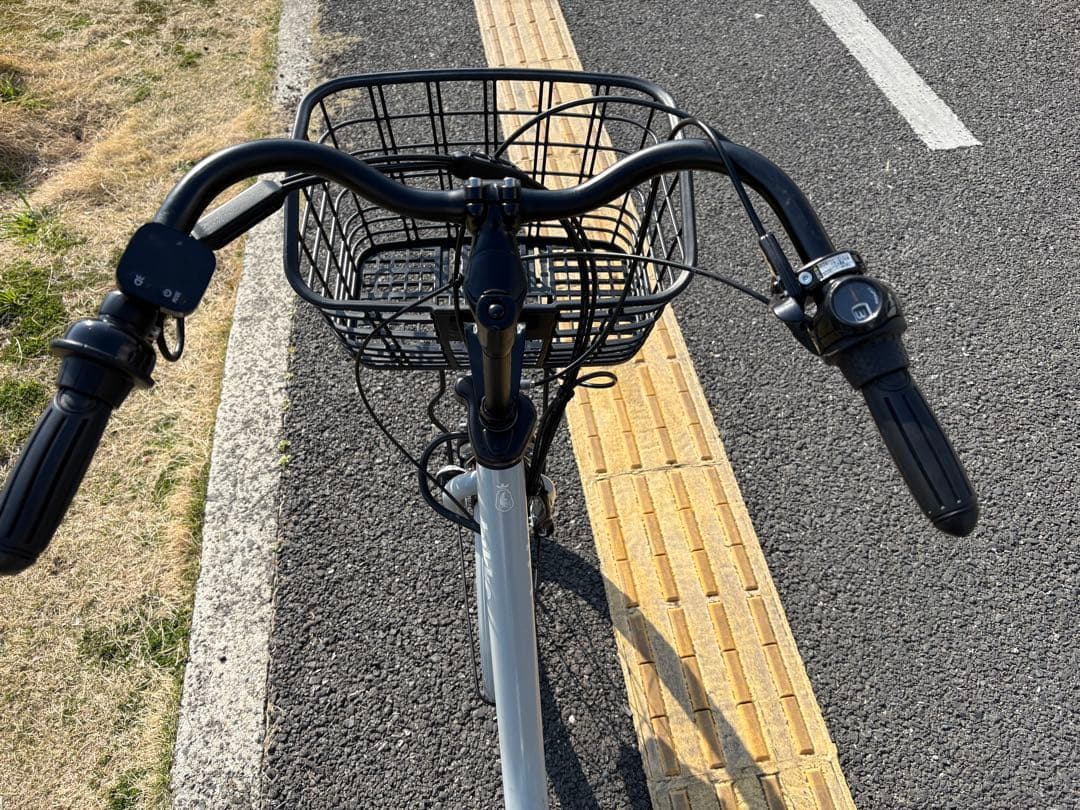 095中古ブリヂストンビッケ電動アシスト自転車　B400 大阪