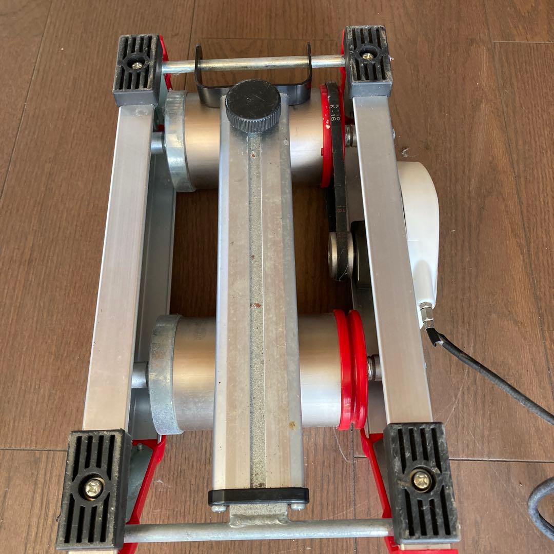 アルミ製ローラー台 シルバーとレッド