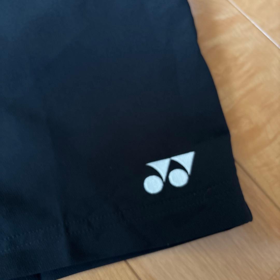 YONEX バドミントンウェア 上下Mサイズ 黒/グレー/赤　テニスウェア