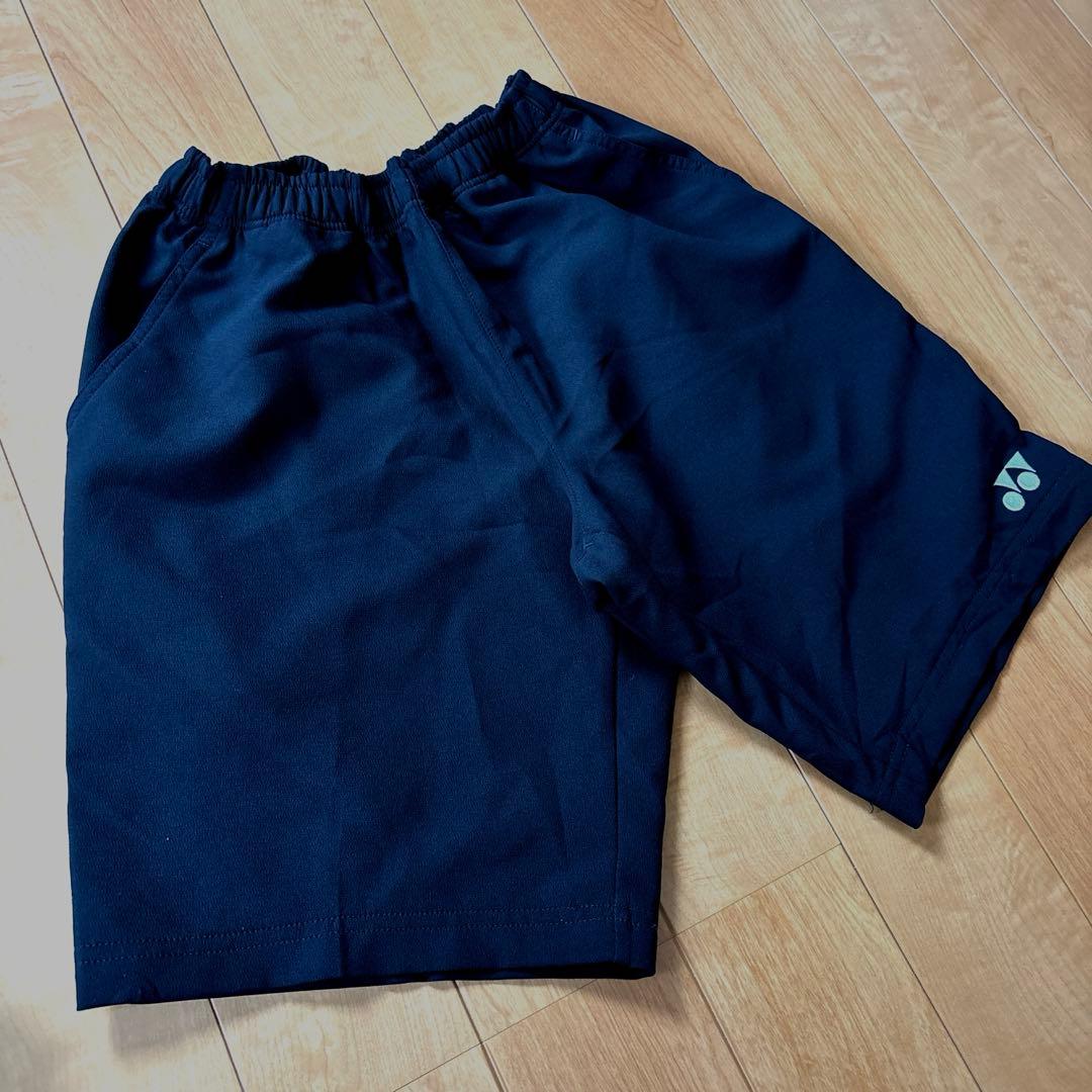 YONEX バドミントンウェア 上下Mサイズ 黒/グレー/赤　テニスウェア