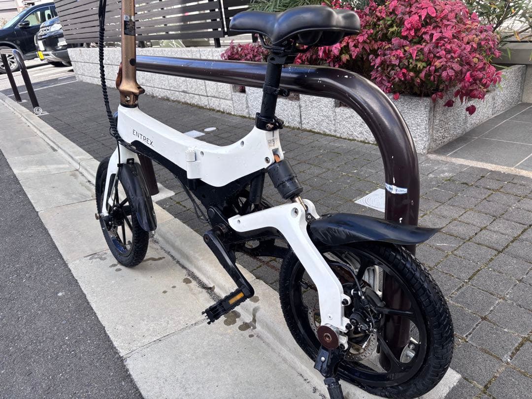 ENTREX 電動アシスト折りたたみ自転車 ホワイト