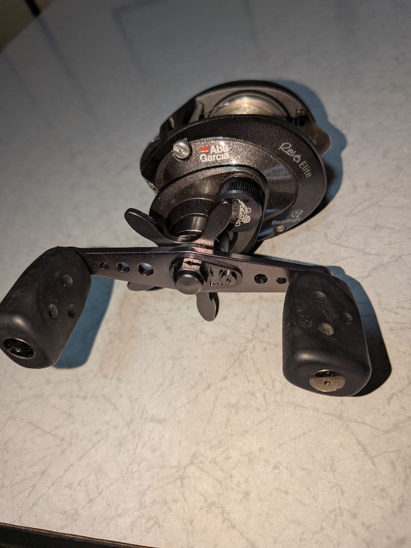 Abu Garcia　アブガルシア レボエリート ベイトリール