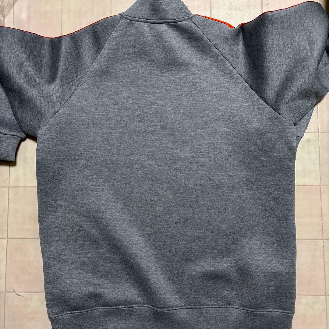 【新品】定価44,000円　PUMA セットアップ XL グレー ゴルフ