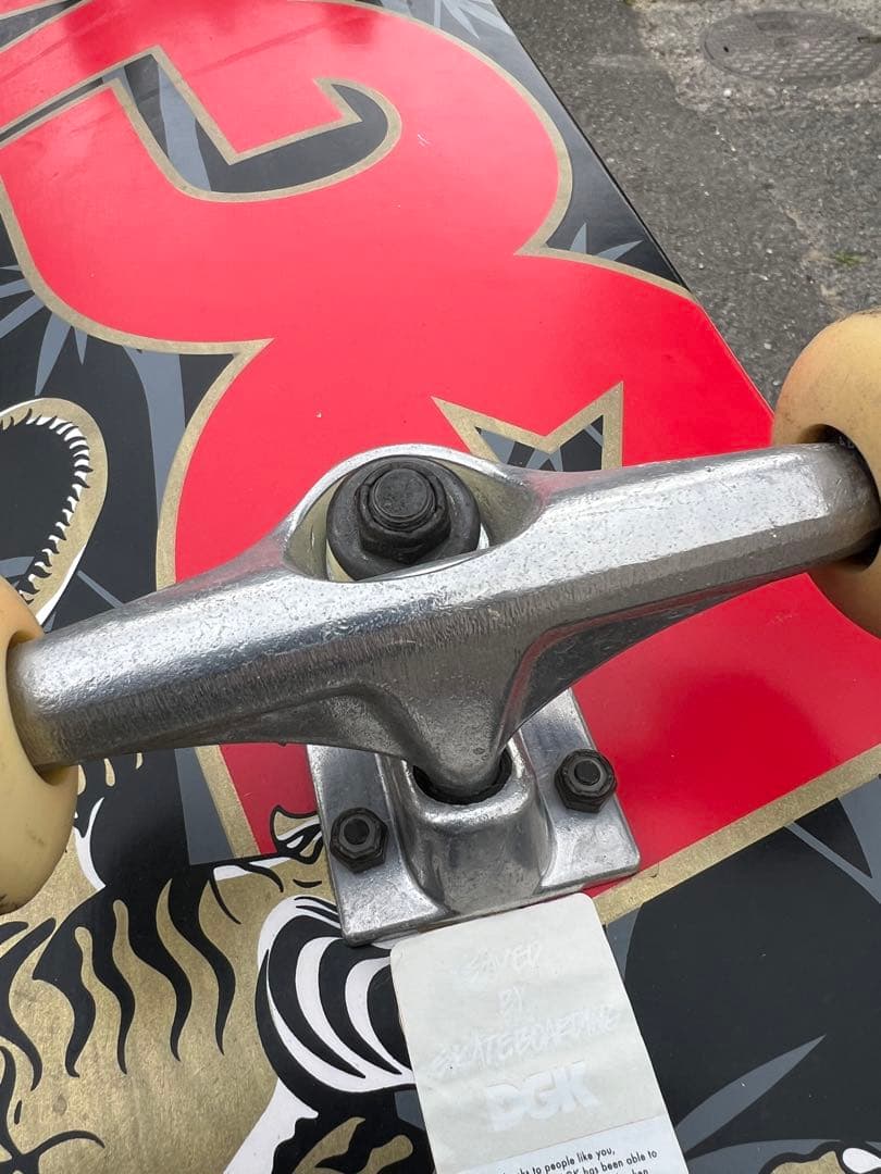 小沢　DGK スケートボード コンプリート 8.25インチ