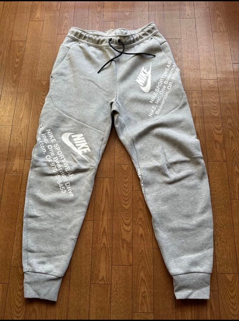 【hさん専用】セントラルシー着用モデル　Nike テックフリース上M 下S