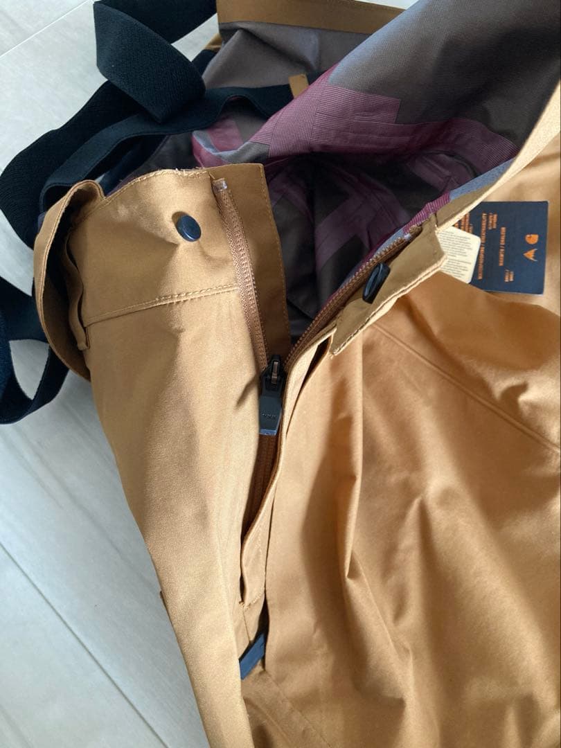Burton Carhartt コラボ ビブパンツ 新品