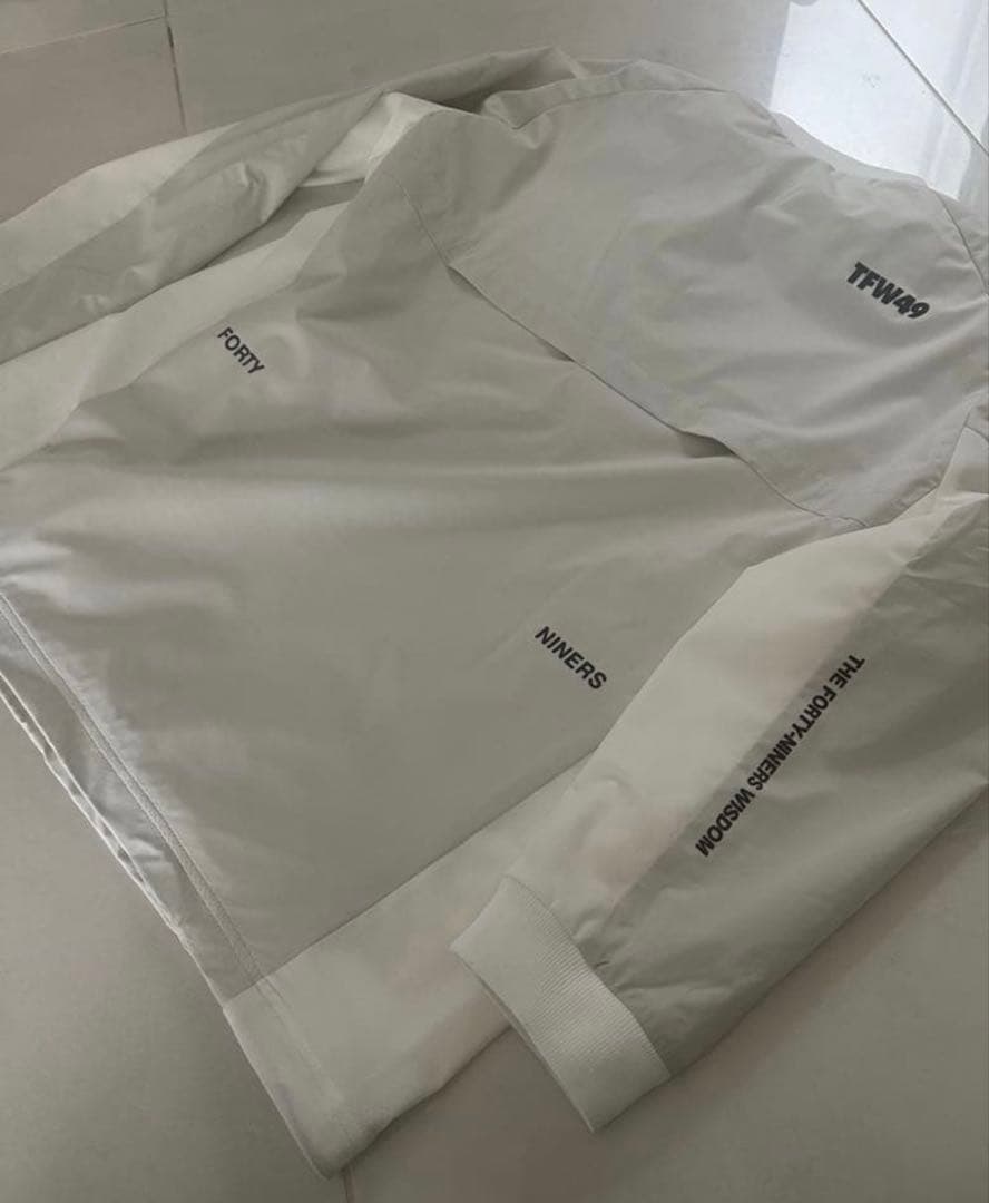 TFW49 SHELL PULLOVER CREW NECK ウィンドブレーカー
