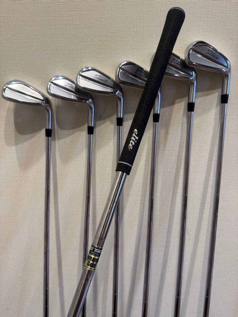 Titleist T200 2023 ５〜Pw 48° ７本セット　DGX100