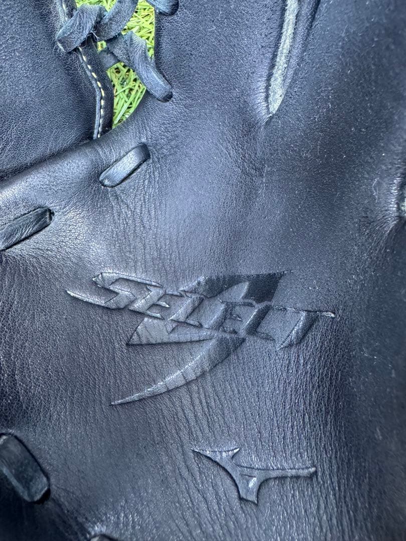 【美品】MIZUNO セレクトナイン 軟式 大人 外野手用 14 右投げグラブ