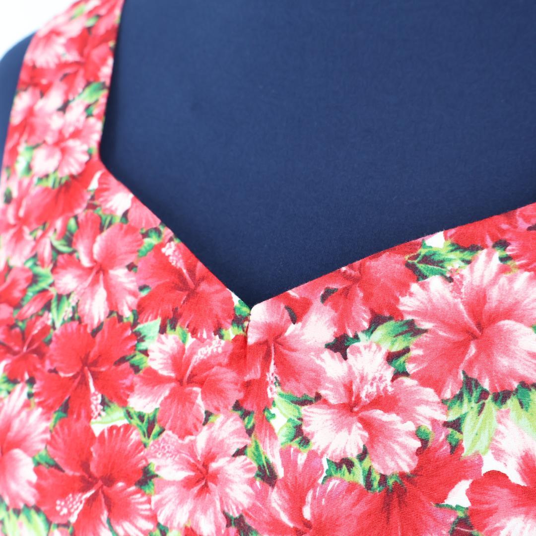 【美品 日本製 フラダンス衣装】赤 ALOHASTANDARDS ワンピース