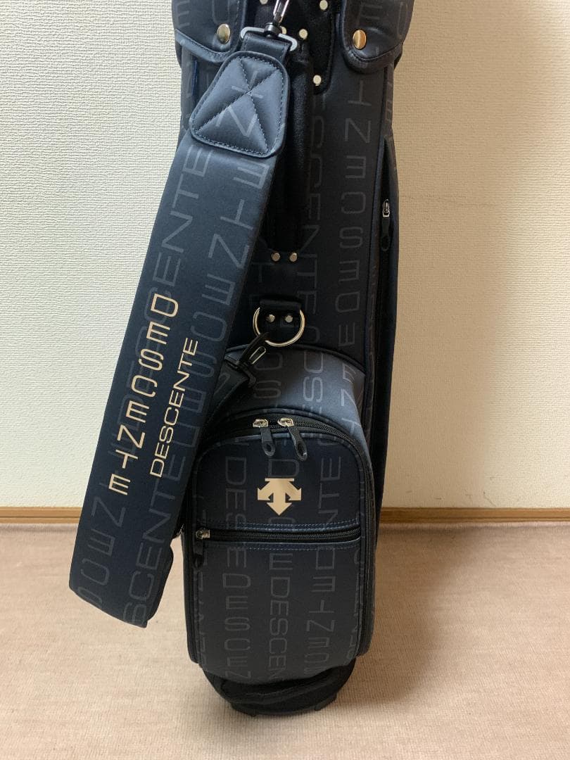 【美品】デサント ゴルフ キャディバッグ DQBSJJ01