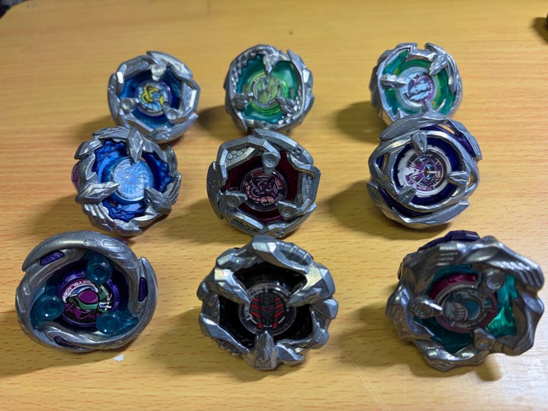 ベイブレードX一式中古