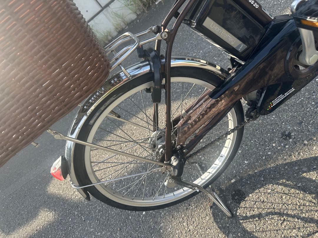 ブラウン 電動アシスト自転車 前後バスケット付き