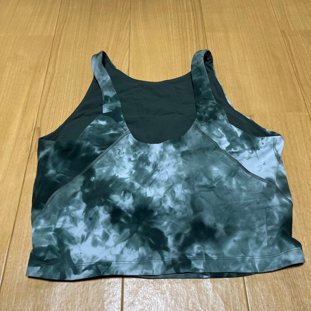 Lululemon グレー・タイダイ スポーツブラ