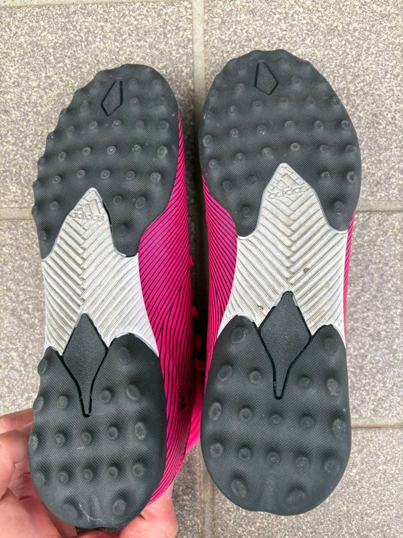adidas ネメシス トレーニングシューズ ピンク