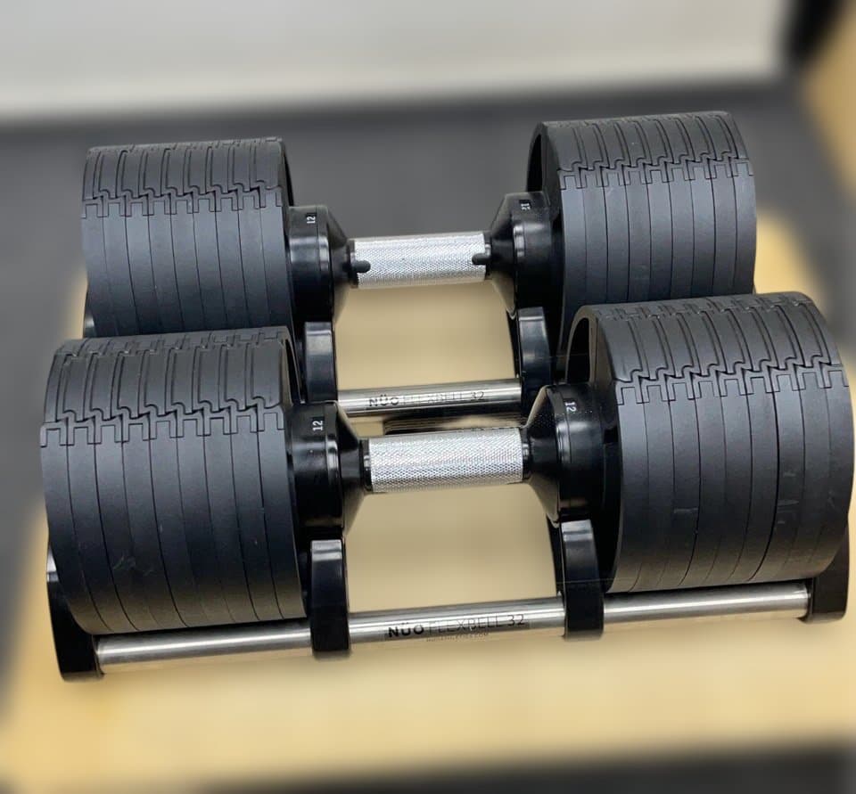 ①FLEXBELL 可変式ダンベル　2kg刻み 32kg NUOBELL