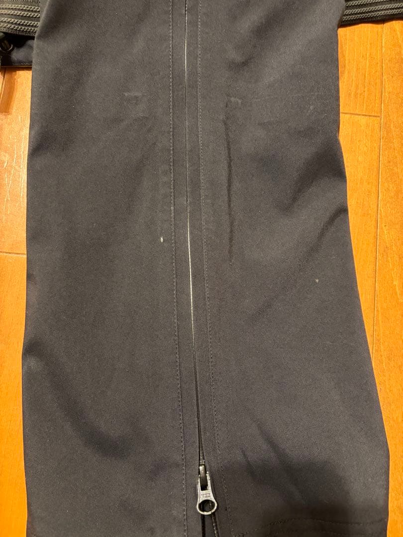 MOUNTAIN HARDWEAR コヒージョン　上下セット　Mサイズ