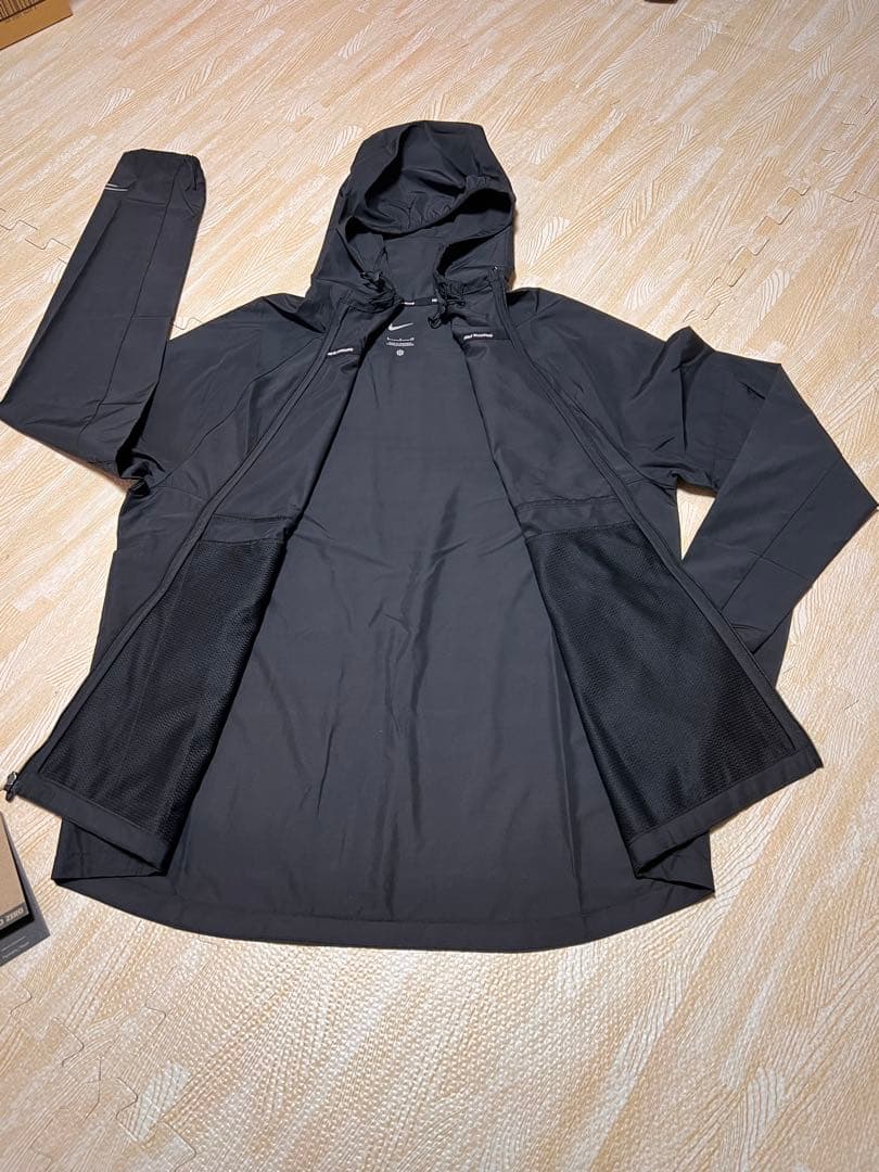【新品 】Nike ウィンドブレーカー ブラック Lサイス
