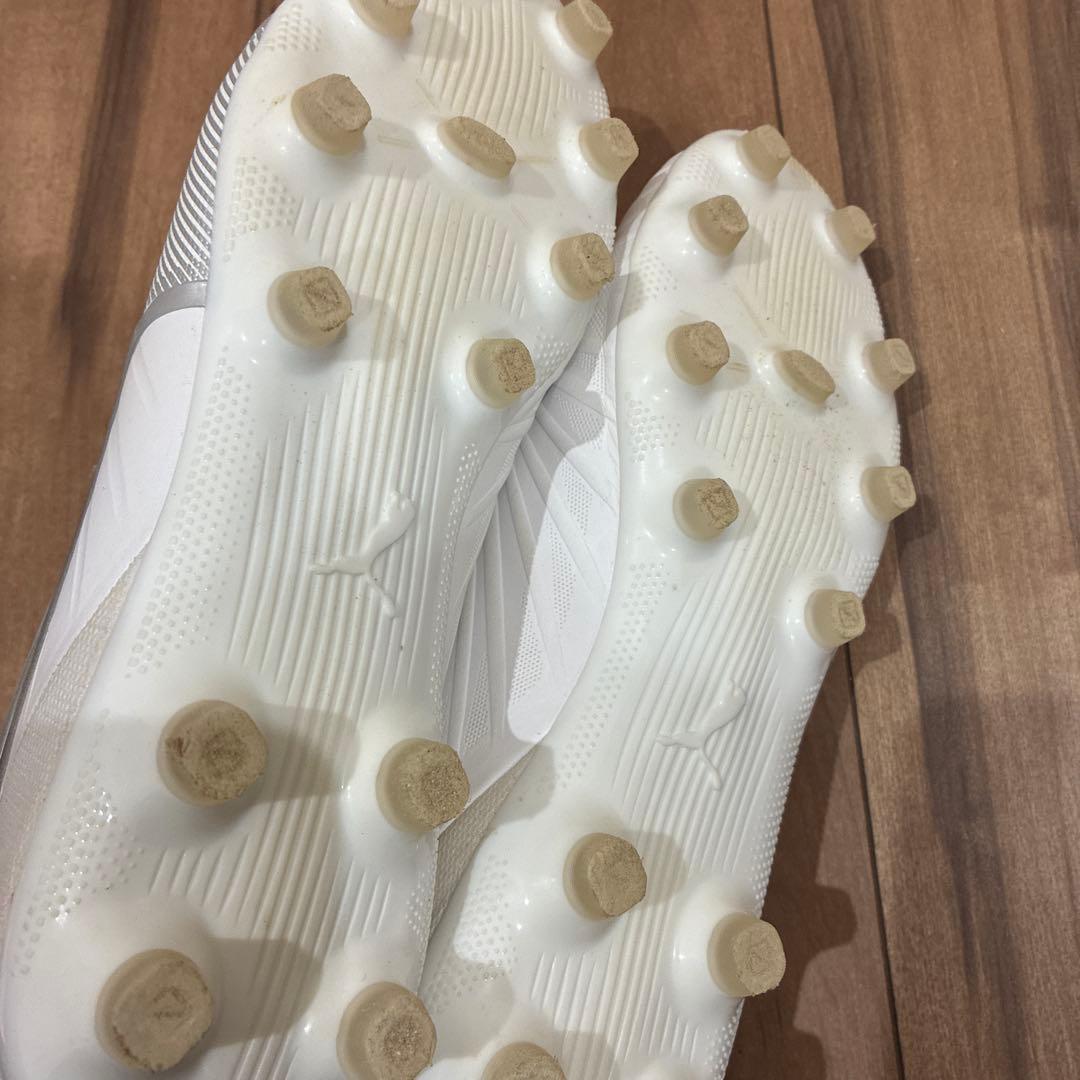【3/1までお値引中】 puma サッカースパイク　28ワイド