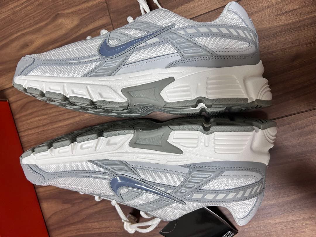 新品　ナイキ イニシエーター　27 マラソン　ランニング　トレーニング　シューズ