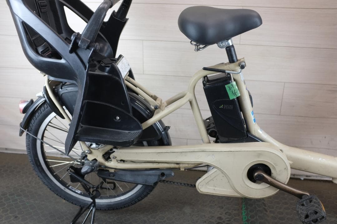 ブリヂストン製　Bikke　　20インチ　3段　8.9Ah（5点灯）充電器あり