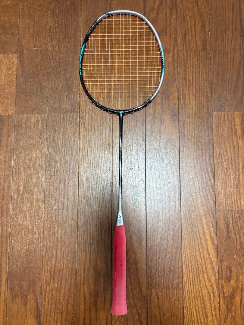 美品　ヨネックス　アストロクス88Dプロ4U5