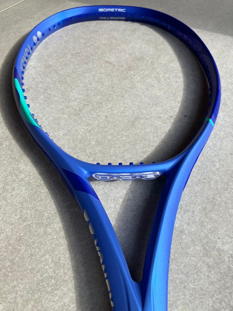 【新品】YONEX EZONE 2025年モデル 100L 285g G0