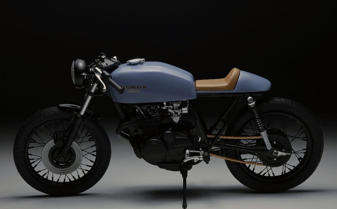 アオシマ 1/12 CB400FOUR カフェ仕様 全塗装完成品