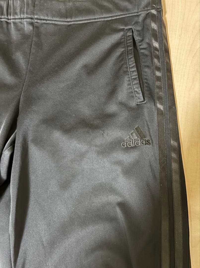 adidas デサント製　トラックパンツ 90s