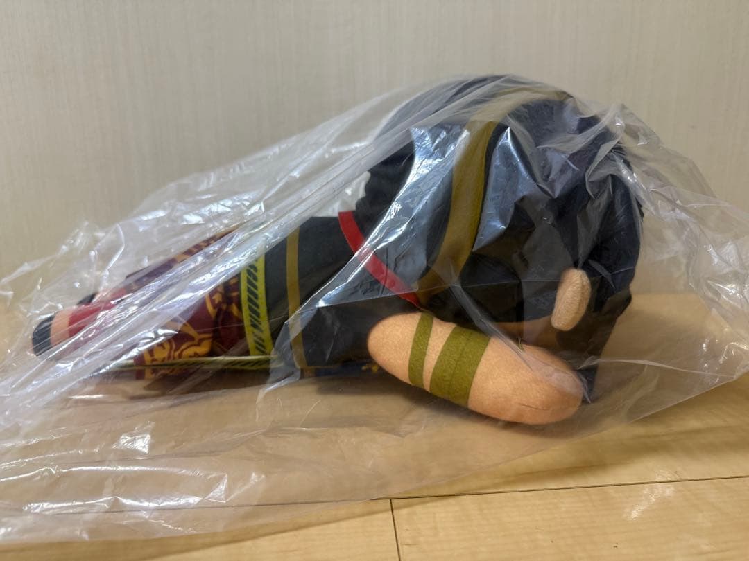 ツイステ メガジャンボ 寝そべりぬいぐるみ ジャミル・バイパー