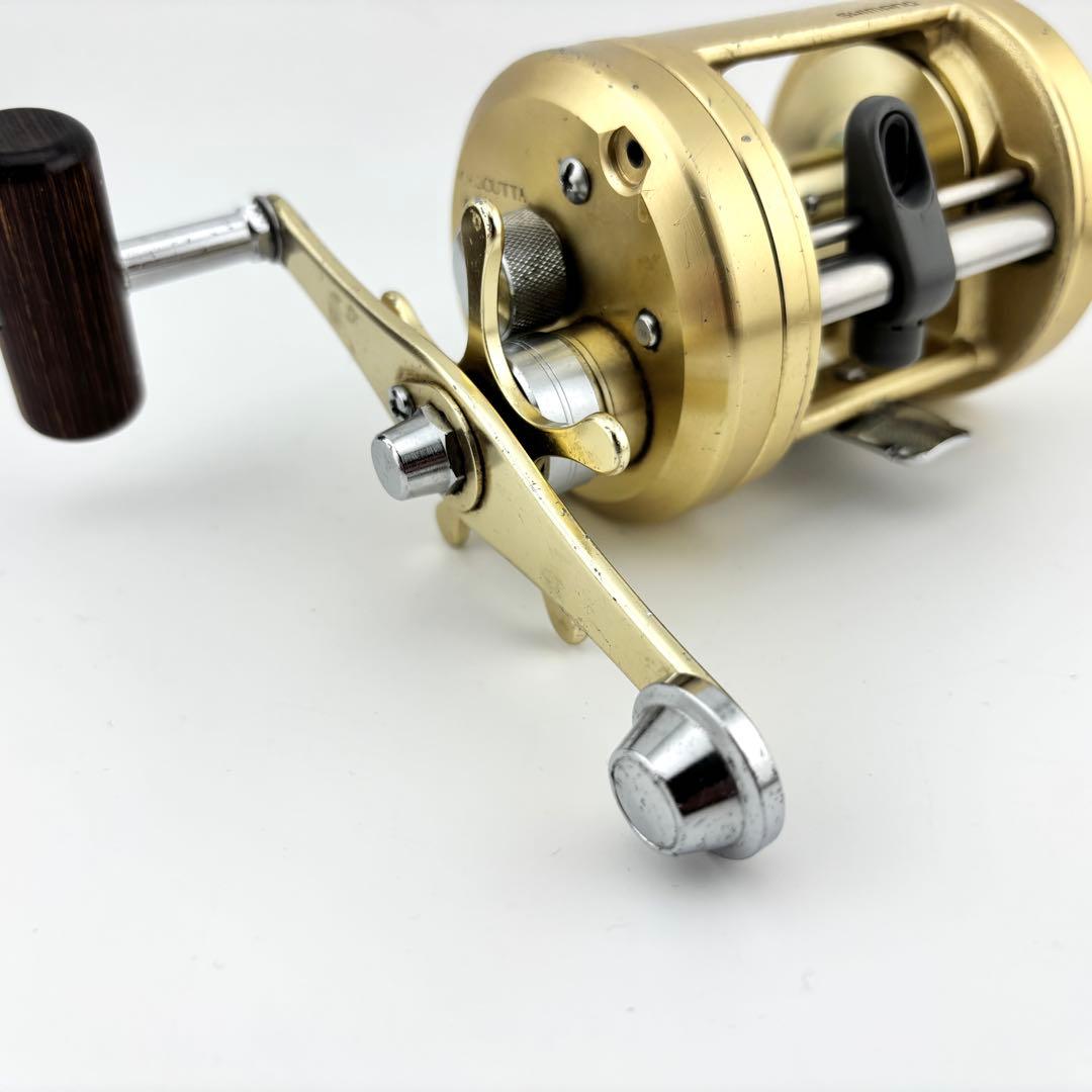 シマノ　カルカッタ小舟1000 SHIMANO