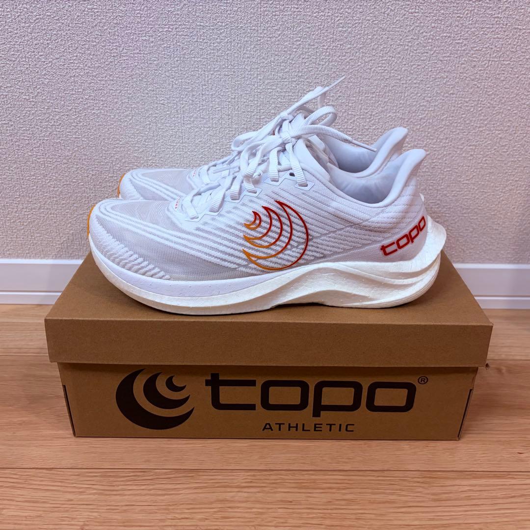 topo athletic Cyclone 3 US8.5(26.5)極美品