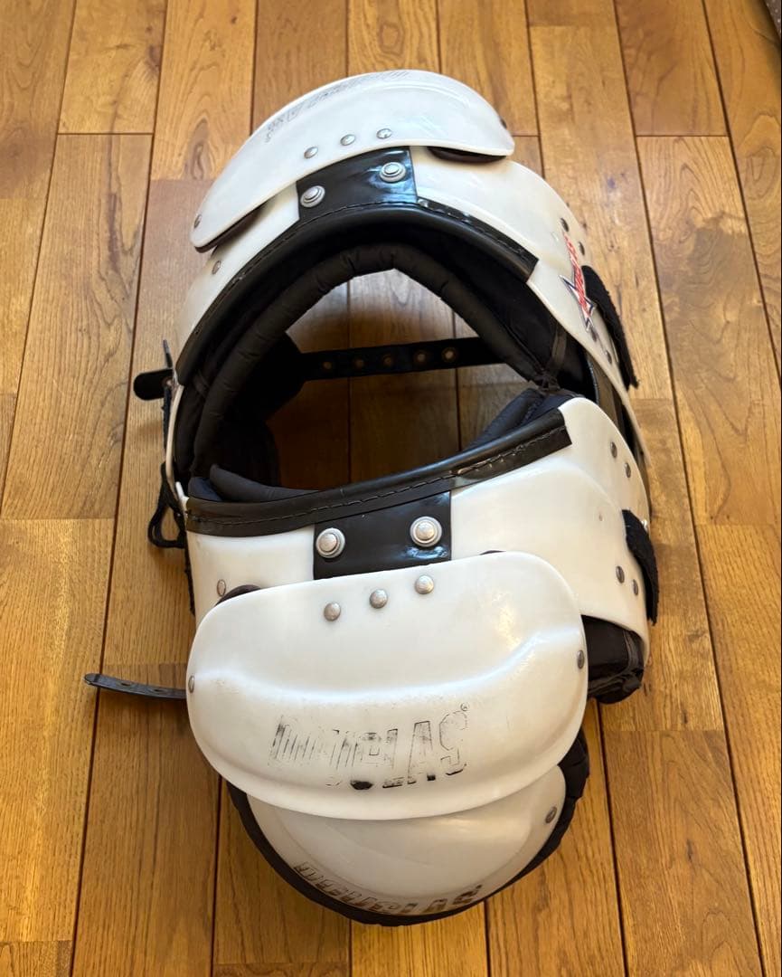 アメフト　DOUGLAS small ショルダーパッド ダグラス　防具