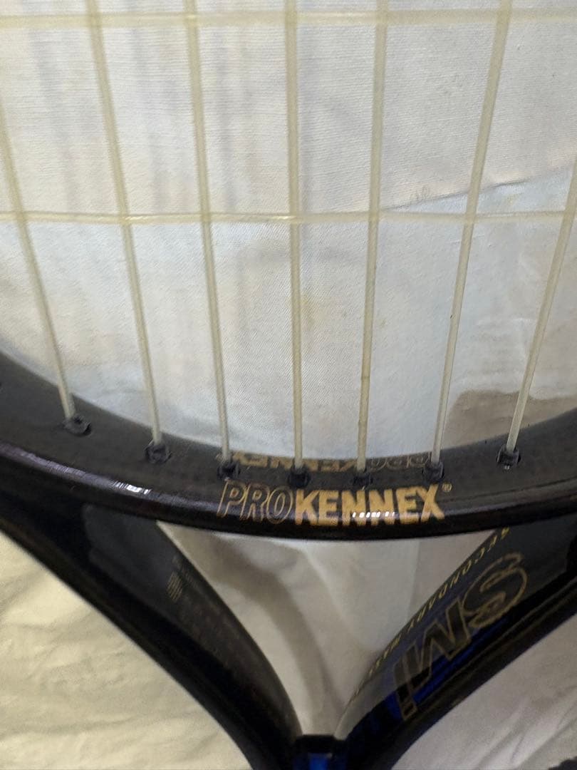 prokennex KINETIC ラケット