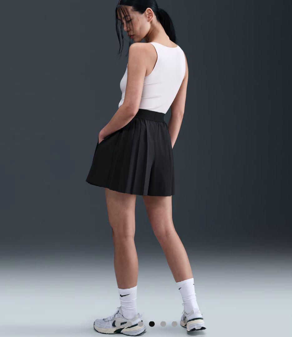 ナイキ Dri-FIT プリーツスコート風キュロットサイズL　ブラック