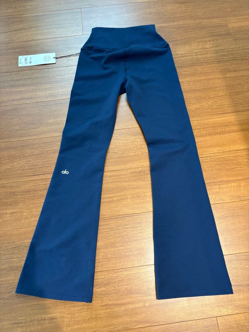 【新品未使用】Alo Yoga Legging xs